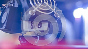 Three dimensional printing machine prints physical 3D model - close up