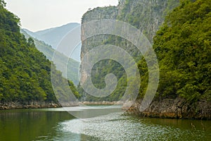 Three gorges, Yangtze river