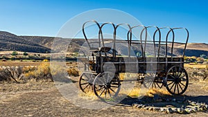 Three Island Crossing Wagon