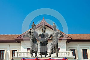 Three King's monument photo