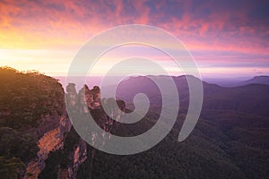 The Three Sisters, Blue Mountains National Park, NSW, Australia