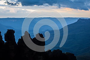 Three Sisters silhouette in Blue Mountains