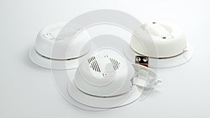 Three smoke alarms with a single batter to be installed