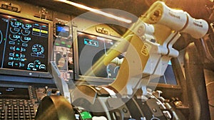 Throttle quadrant boeing 737 photo