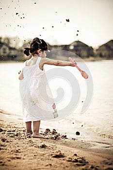 Throwing sands photo