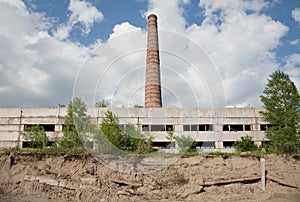 The thrown not completed building