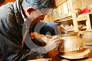 Tibetan black pottery