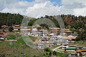 Tibetan Langmusi temple