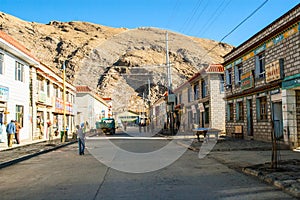 Tibetan plateau scene-County town of Nagarze (Langkazi)