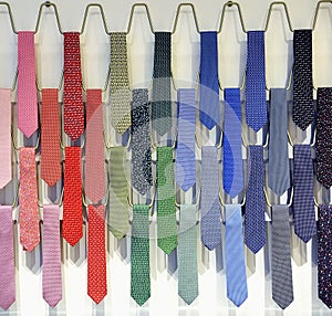 Tie rack