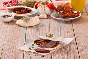 Tigella bread with sun-dried tomatoes