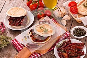 Tigella bread with sun-dried tomatoes.