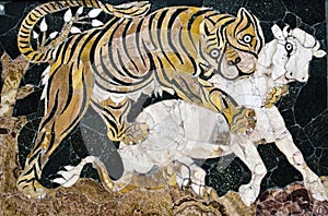 Tiger assaulting a calf, roman mosaic, Capitoline Museum