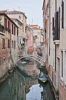 Tight Canal in Venice, Bridges crossing water in Venice