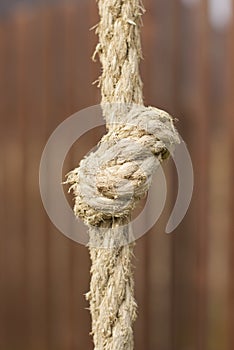 Tight rope knot