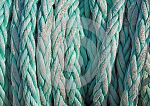 Tightly twisted rope