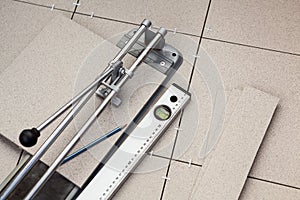 Tile marking due rule when cutting with tile cutter