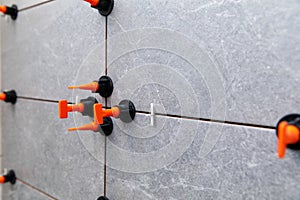 Tiling tools - spacers between tiles on the wall