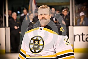 Tim Thomas Boston Bruins makes the save