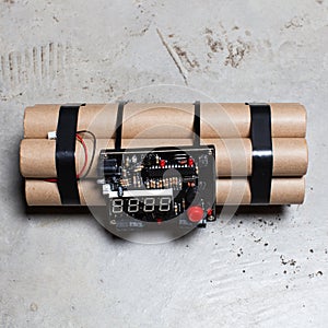 Time bomb with a working electronic clockwork