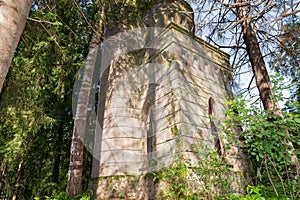 The time-destroyed romantic chapel-tomb 1914