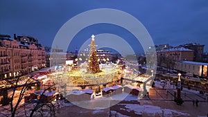 Time lapse day to night of Christmas tree on the central square in Kiev, Ukraine