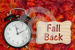 It is time to fall back message Daylight Savings