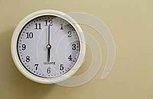 Time for wall clock 6:00