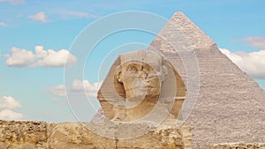 Timelapse. Clouds over the pyramid of Cheops and Sphinx. Giza Egypt. v.1