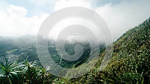 Timelapse of Stairway to Heaven Hike on Oahu, Hawaii