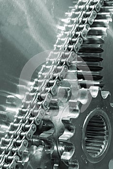 Timing-chain and large gear-mechanism