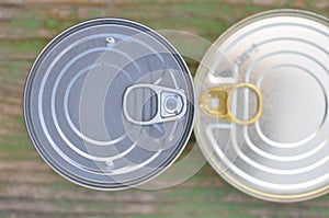 Tin can with ring pull