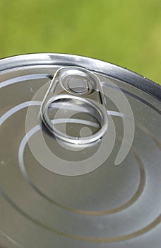 Ring pull tin
