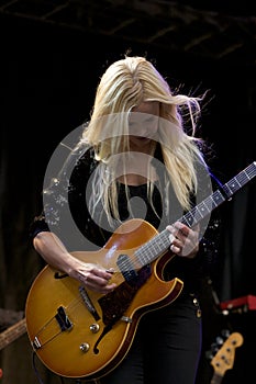 Tina Dickow (Tina Dico)