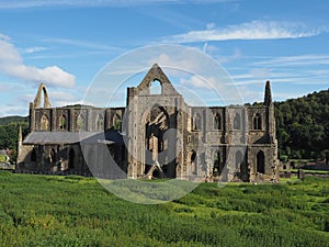 Tintern Abbey (Abaty Tyndyrn) in Tintern