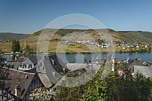 The tiny town of winemakers.