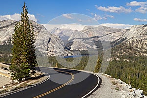 Tioga Pass Road through Olmsted Point