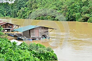 Tipical Houseboat