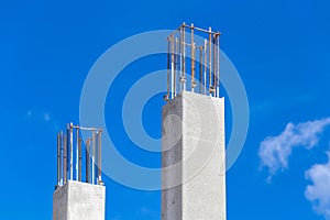 The tips of reinforced concrete columns