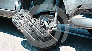 The tire of the accident car is broken