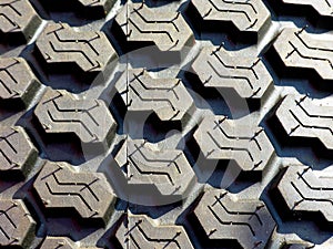 Tire tread