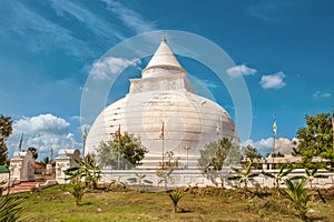 Tissamaharama Raja Maha Viharaya stupa