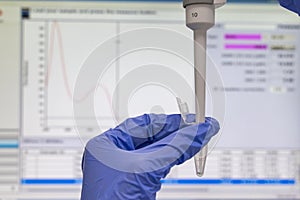 To measure the relatively pure samples of DNA, RNA and protein at an A260/280. The concentration of your sample will be reported