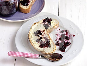 Toast with butter cream