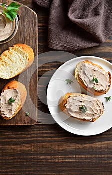 Toasted bread with chicken liver pate