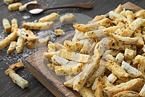 Toasted bread rusks with sault