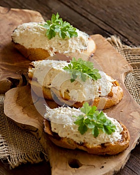 Toasted bread with a salted codfish mousse