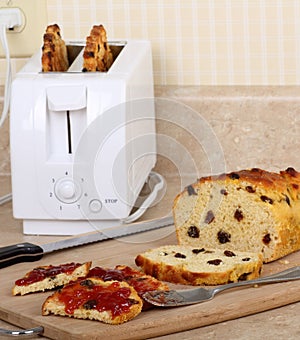 Toasted Raisin Bread