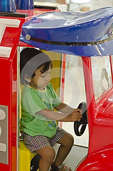 Toddler driving steering wheel toy car