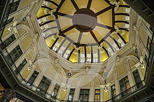 Tokyo Station. Building, ceiling.